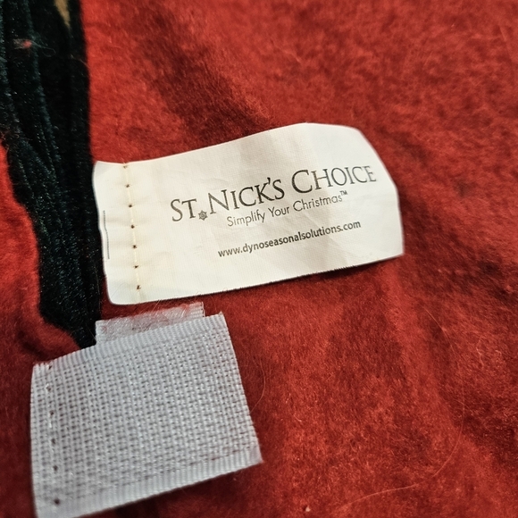 St. Nick's Choice Dark Green‎ Velvet & Red Trim Merry Christmas Tree Skirt F26 - Picture 5 of 7